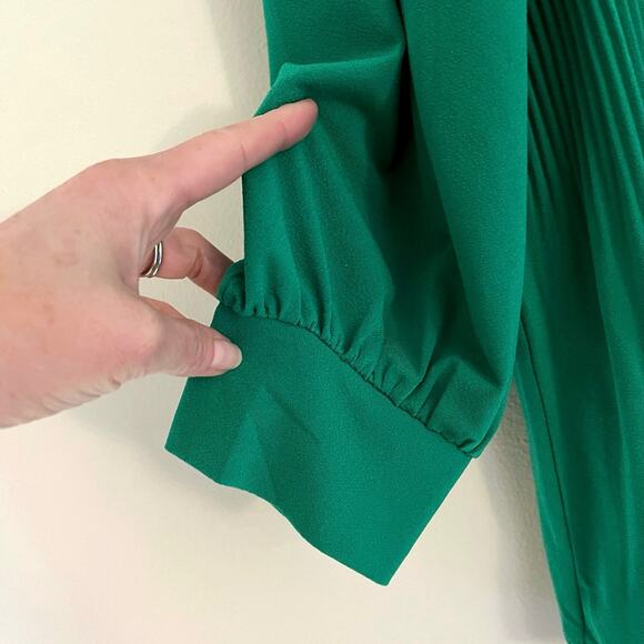 NEW Adrianna Papell Green Trapeze Top Pleated 3/4-sleeves Blouse Shirt Sz Small - Picture 4 of 9